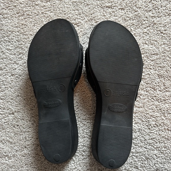 Dr. Scholl’s all black light weight clog sandals - Picture 7 of 7